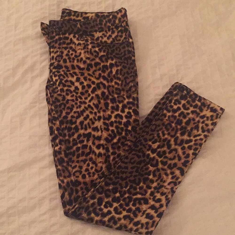 Forever 21 Leopard  Jeans - size 25